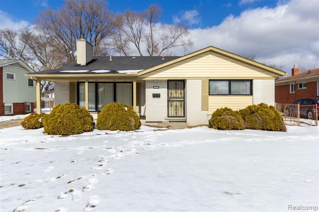 16024 Stratford Drive, Southfield, MI 48075