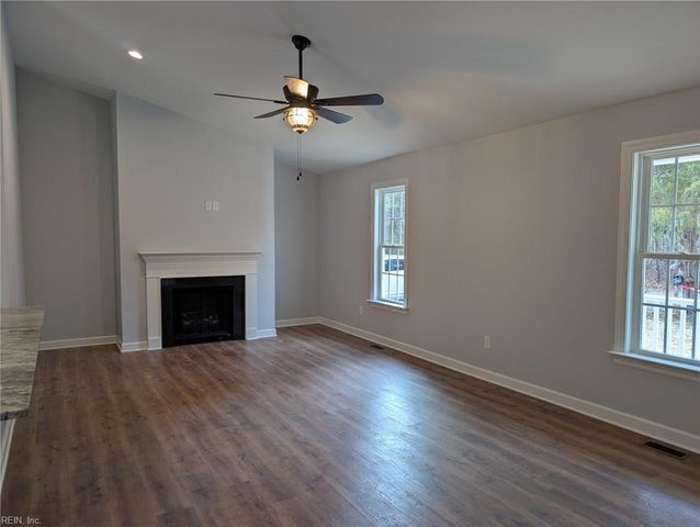 9135 George Washington HWY, Gloucester, VA 23061