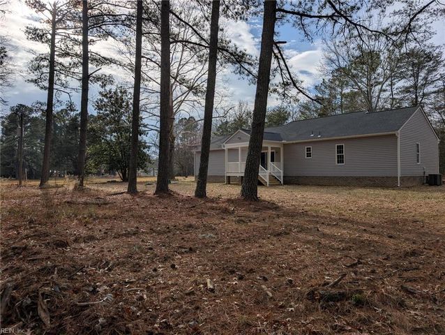 9135 George Washington HWY, Gloucester, VA 23061