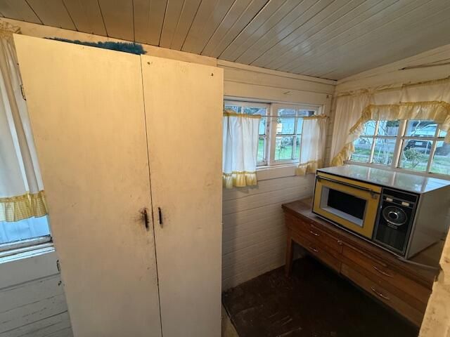 1189 Freshwater Road, Freshwater, CA 95503