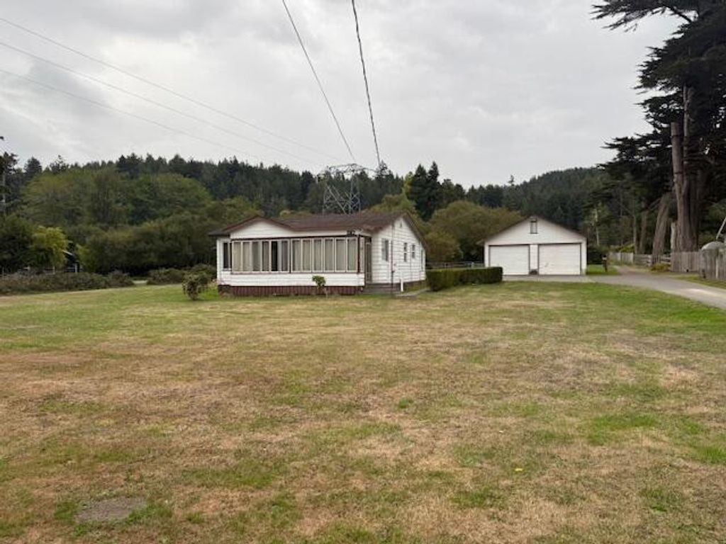 1189 Freshwater Road, Freshwater, CA 95503