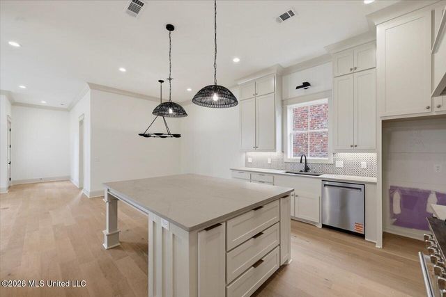 132 Water Street, Madison, MS 39110