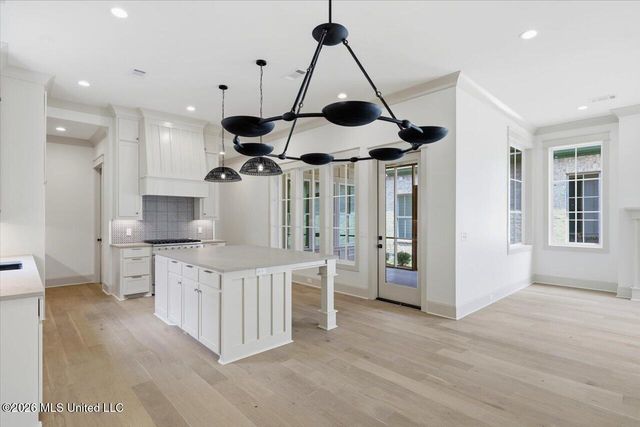 132 Water Street, Madison, MS 39110