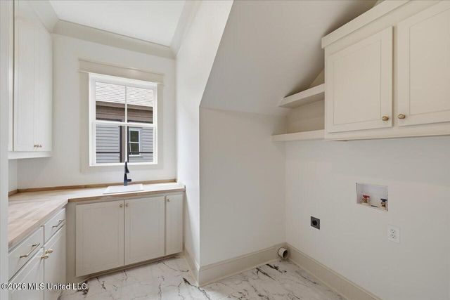 132 Water Street, Madison, MS 39110