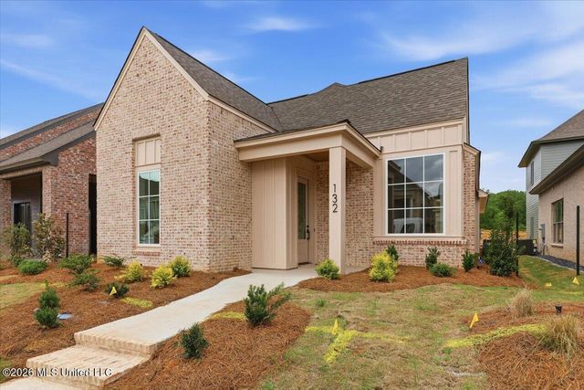 132 Water Street, Madison, MS 39110