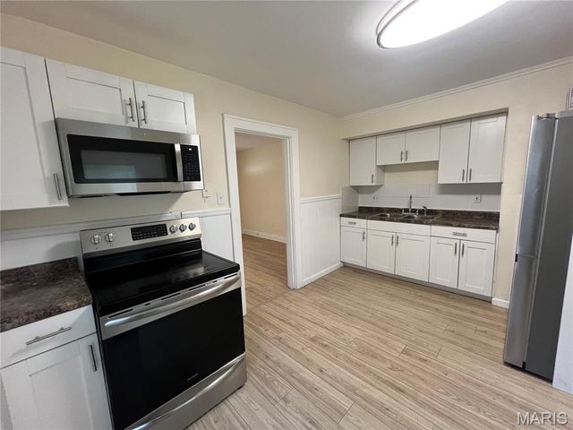 5502 Helen Avenue, St Louis, MO 63136