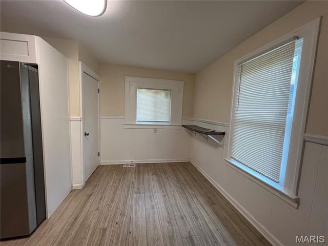 5502 Helen Avenue, St Louis, MO 63136