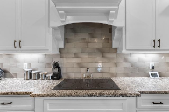 726 Stallion Circle, Angleton, TX 77515