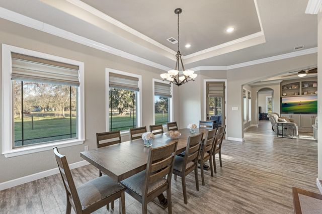 726 Stallion Circle, Angleton, TX 77515