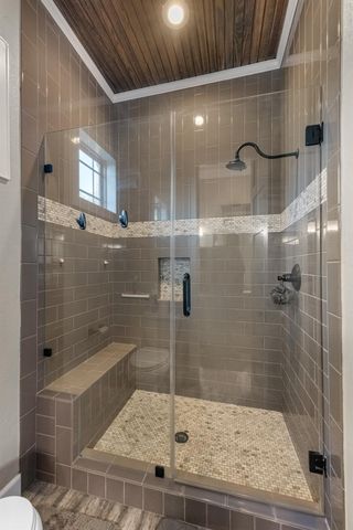 726 Stallion Circle, Angleton, TX 77515