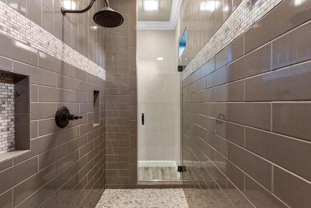 726 Stallion Circle, Angleton, TX 77515