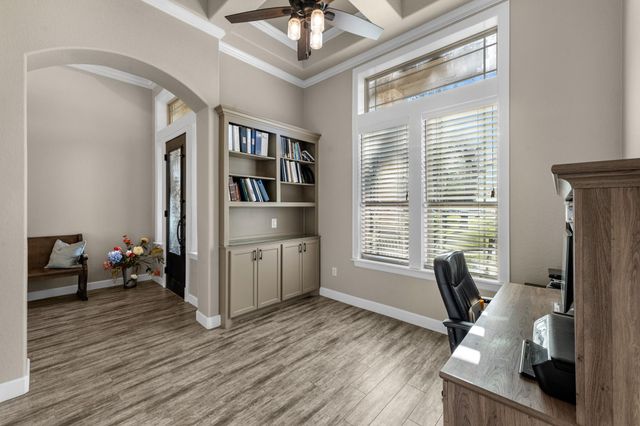 726 Stallion Circle, Angleton, TX 77515