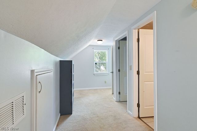 1910 Tudor Street, Cuyahoga Falls, OH 44221