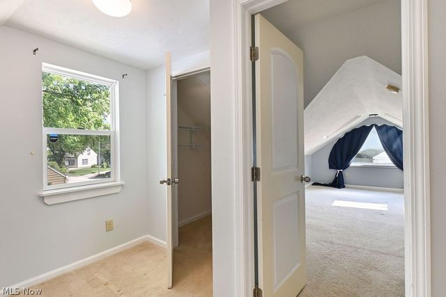 1910 Tudor Street, Cuyahoga Falls, OH 44221