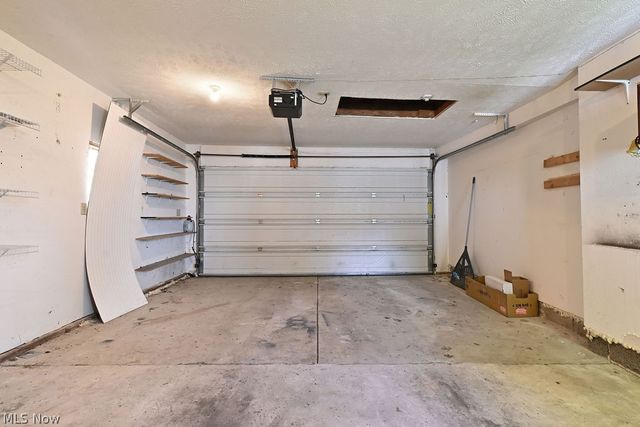 1910 Tudor Street, Cuyahoga Falls, OH 44221