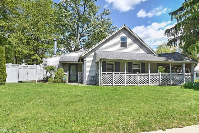 1910 Tudor Street, Cuyahoga Falls, OH 44221