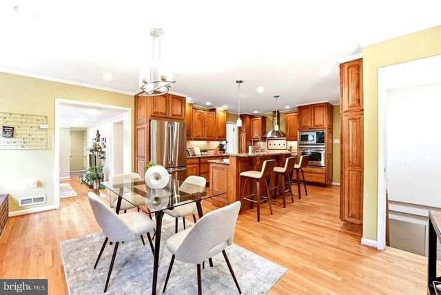 1905 WAKEFIELD ST, Alexandria, VA 22308