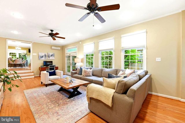 1905 WAKEFIELD ST, Alexandria, VA 22308