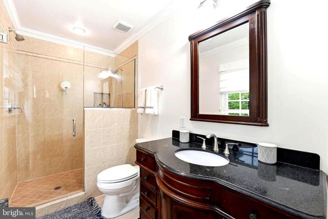 1905 WAKEFIELD ST, Alexandria, VA 22308