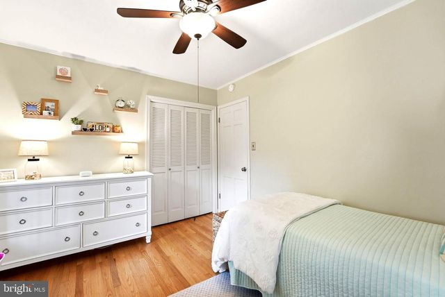 1905 WAKEFIELD ST, Alexandria, VA 22308