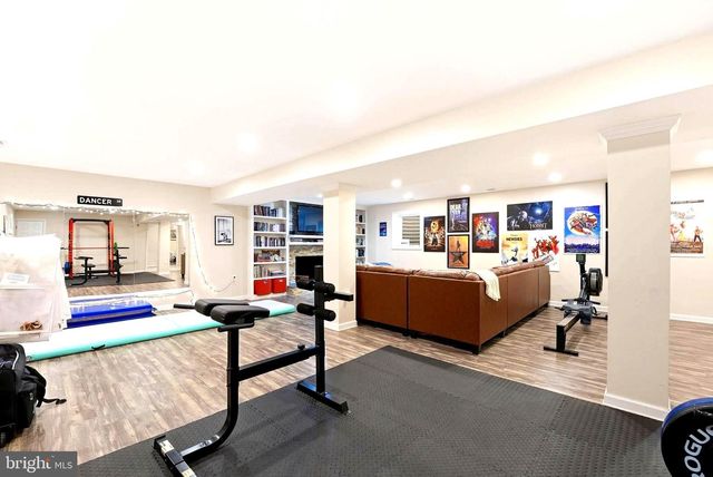 1905 WAKEFIELD ST, Alexandria, VA 22308