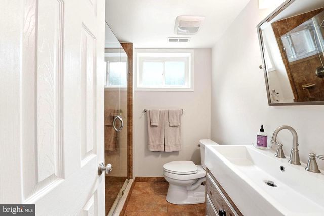 1905 WAKEFIELD ST, Alexandria, VA 22308