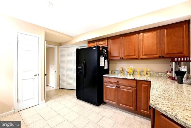 1905 WAKEFIELD ST, Alexandria, VA 22308