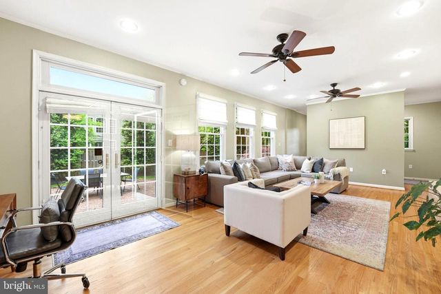 1905 WAKEFIELD ST, Alexandria, VA 22308