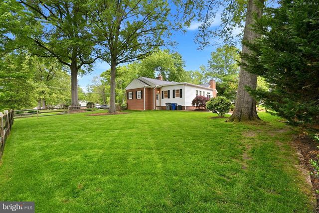 1905 WAKEFIELD ST, Alexandria, VA 22308