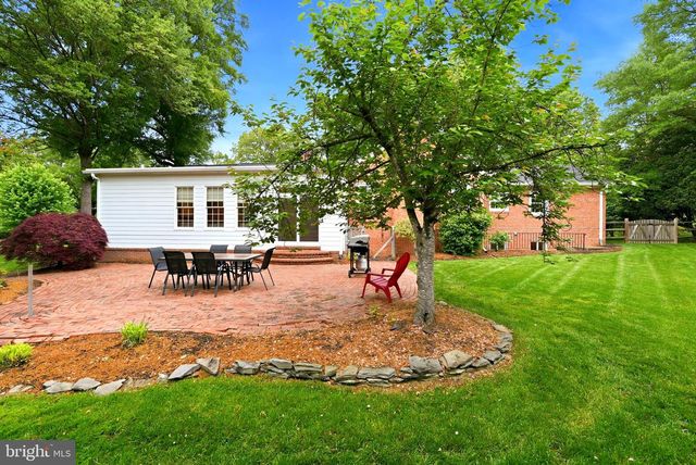 1905 WAKEFIELD ST, Alexandria, VA 22308