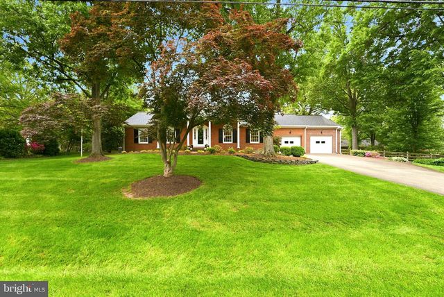 1905 WAKEFIELD ST, Alexandria, VA 22308