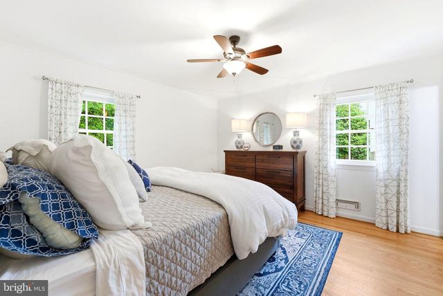1905 WAKEFIELD ST, Alexandria, VA 22308