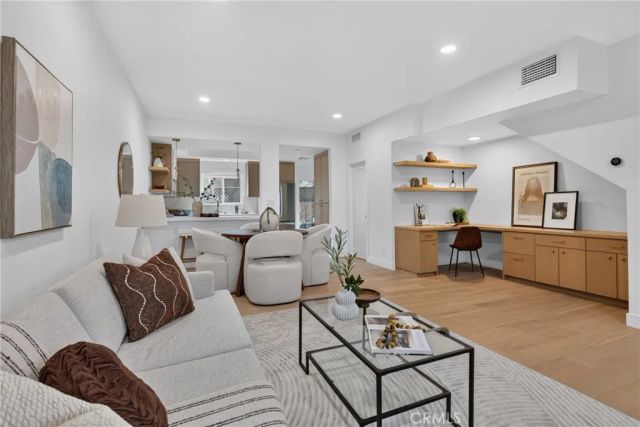 938 18th Street 5, Santa Monica, CA 90403
