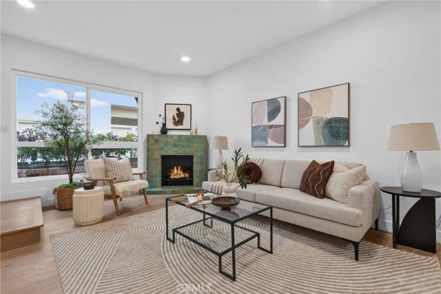 938 18th Street 5, Santa Monica, CA 90403