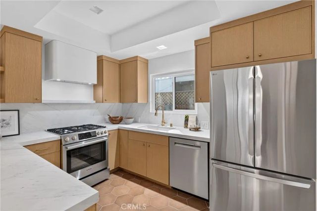 938 18th Street 5, Santa Monica, CA 90403