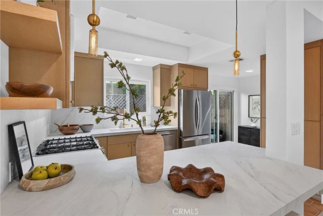 938 18th Street 5, Santa Monica, CA 90403
