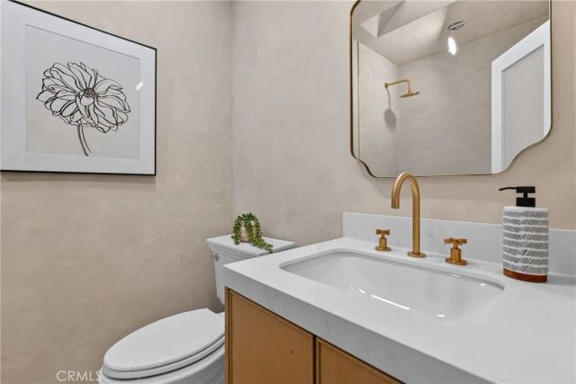 938 18th Street 5, Santa Monica, CA 90403