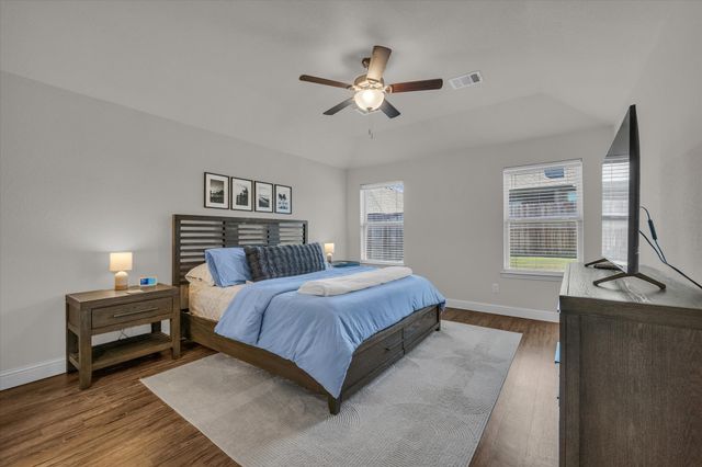 447 Paso Fino Street, Robinson, TX 76706