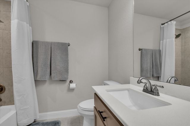 447 Paso Fino Street, Robinson, TX 76706