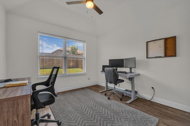 447 Paso Fino Street, Robinson, TX 76706