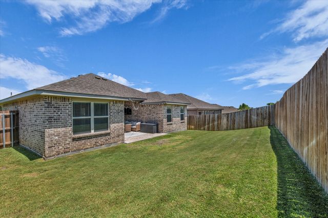 447 Paso Fino Street, Robinson, TX 76706
