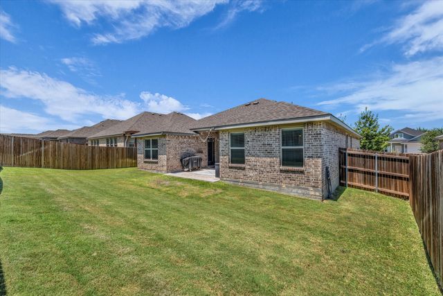 447 Paso Fino Street, Robinson, TX 76706