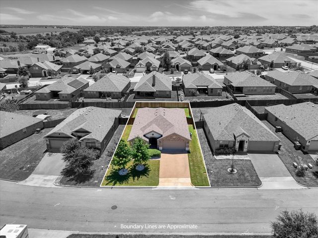447 Paso Fino Street, Robinson, TX 76706