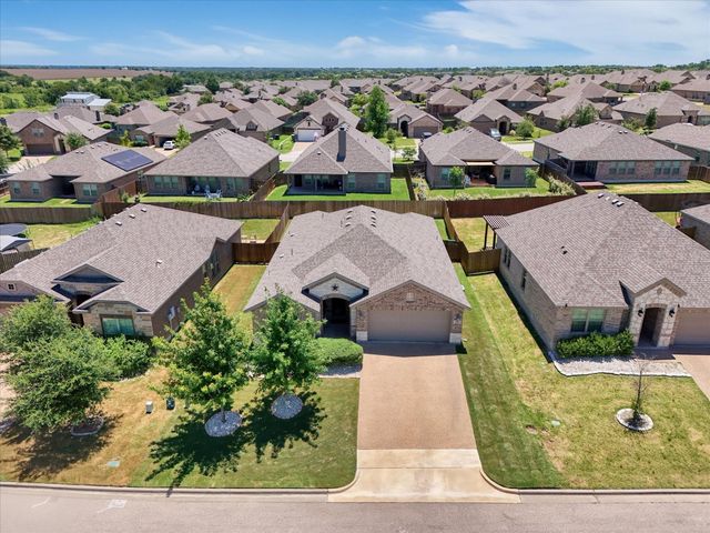 447 Paso Fino Street, Robinson, TX 76706