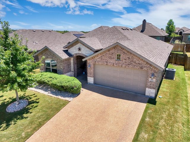 447 Paso Fino Street, Robinson, TX 76706