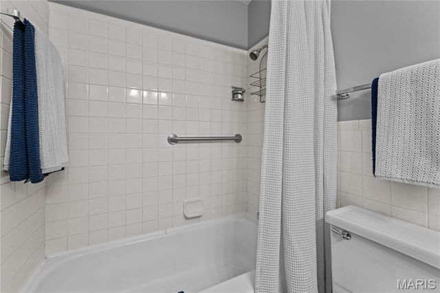 9047 Villaridge Court A, St Louis, MO 63123