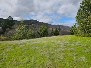 483 Strawberry Lane, Ashland, OR 97520
