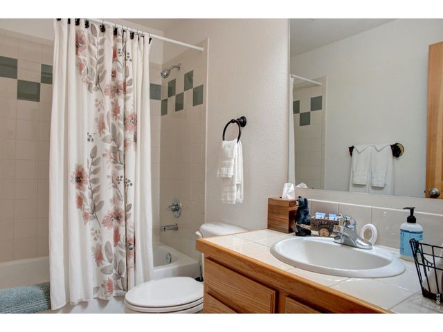 28 Valley View Ln, Evergreen, CO 80439