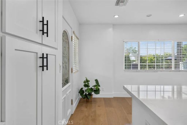 7502 Farmdale Avenue, North Hollywood, CA 91605