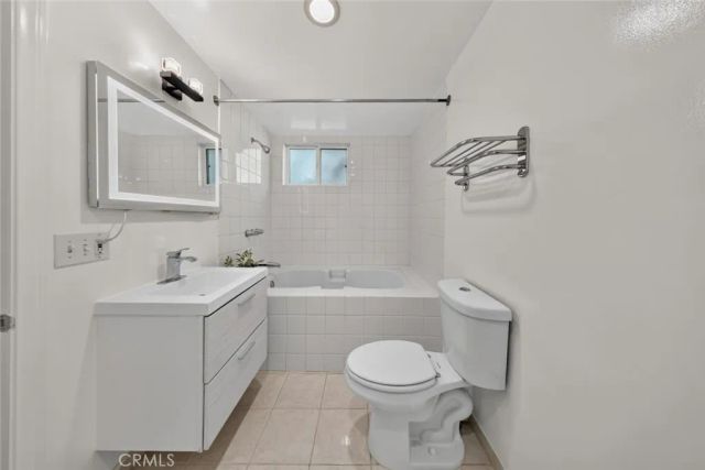 7502 Farmdale Avenue, North Hollywood, CA 91605